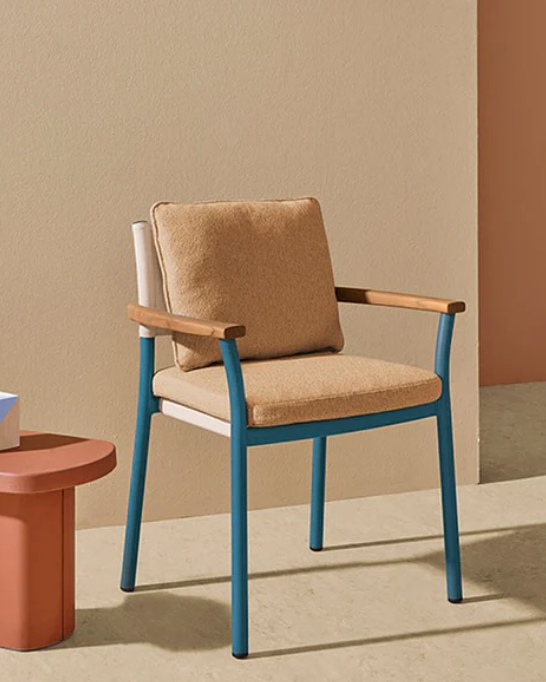 3695 dining armchair Hover